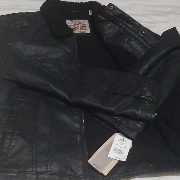 Levi leather jacket - Picture 2 of 5